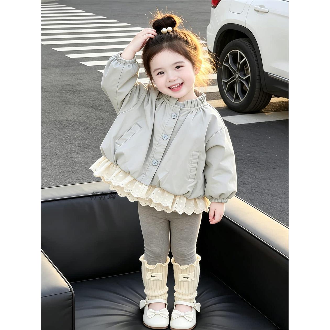 女宝秋装蝴蝶结风衣外套2026新款儿童洋气蕾丝拼接花苞公主风上衣