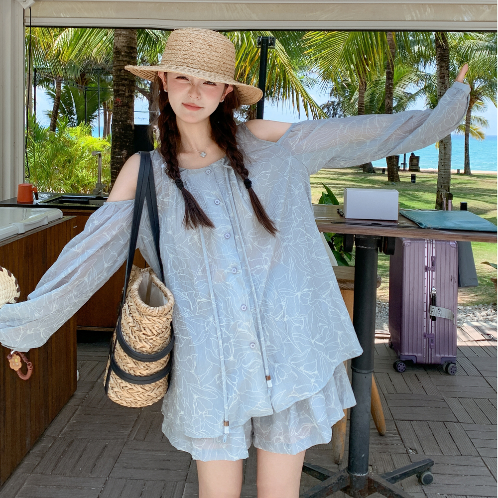 温柔风浪漫露肩蓝色衬衣短裤套装女夏2025新款小个子两件套巨好看，女装套装/套裙，金十上
