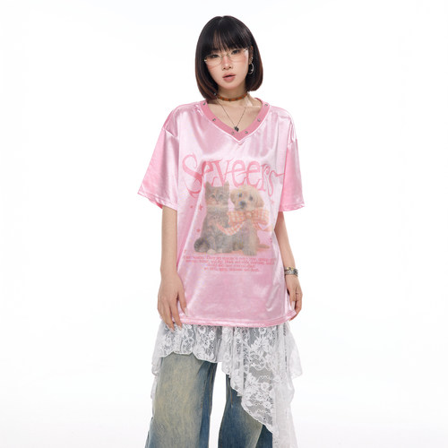 美式复古卡通印花铆钉V领t恤女