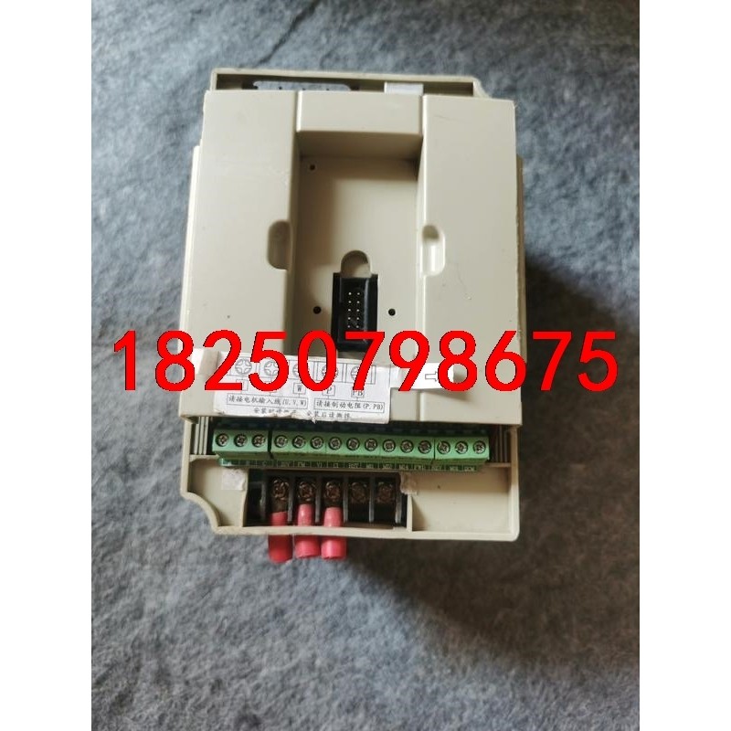 SAJ三晶变频器8000  V2R2M3 低价卖    38议价