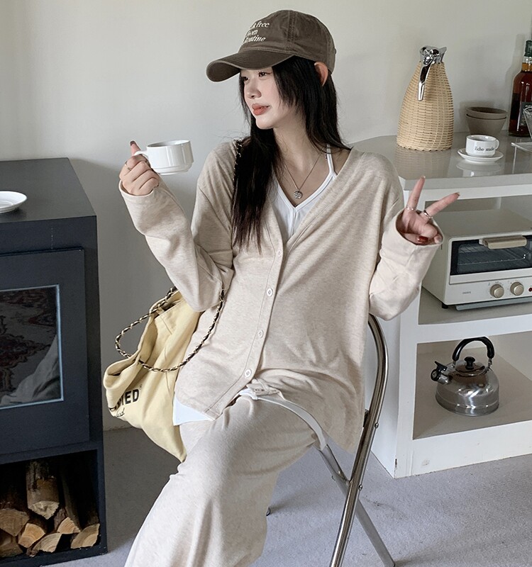 PREGNANT WOMAN CASUAL SUIT SPRING AND AUTUMN NEW LOOSE THREE-PIECE SET AUTUMN COMMUTER SET CARDIGAN TOP + WIDE-LEG PANTS SET