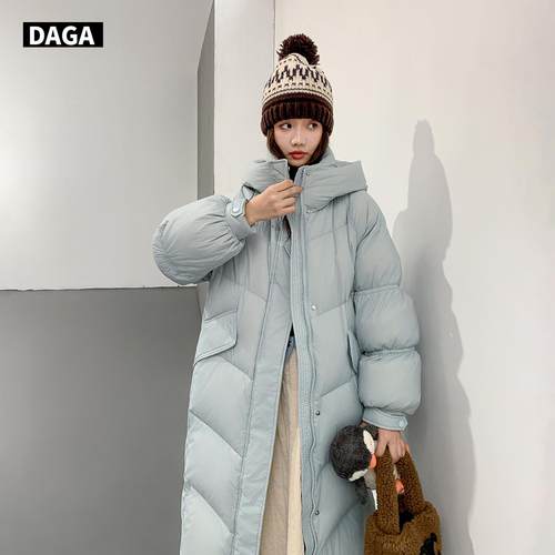 浅蓝色长款羽绒服女2024新款连帽