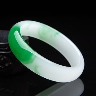 新疆和田玉手镯羊脂白玉手镯白玉带绿翠女款手镯生日礼物七夕礼物