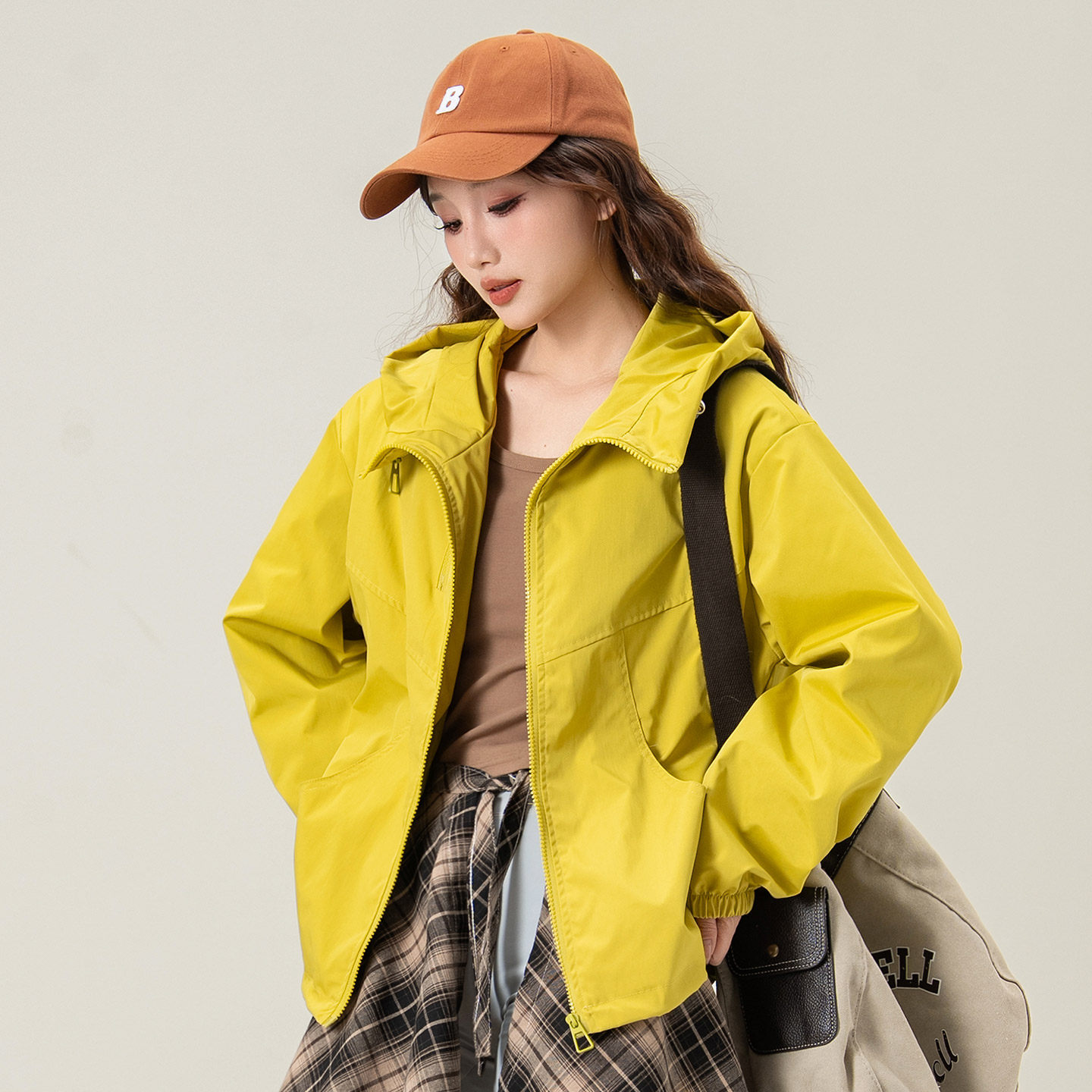 欧货休闲风连帽短款外套女春季宽松防风百搭小个子夹克上衣