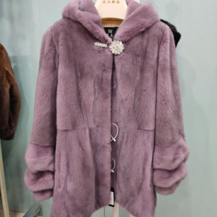 SP4530 潮流女装 紫色帽款 时尚