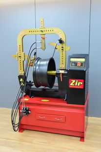 中润Zir汽车轮毂整形修复机