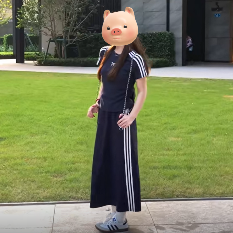 夏装搭配一整套韩系夏季女装休闲运动三条杠T恤半身裙子两件套装