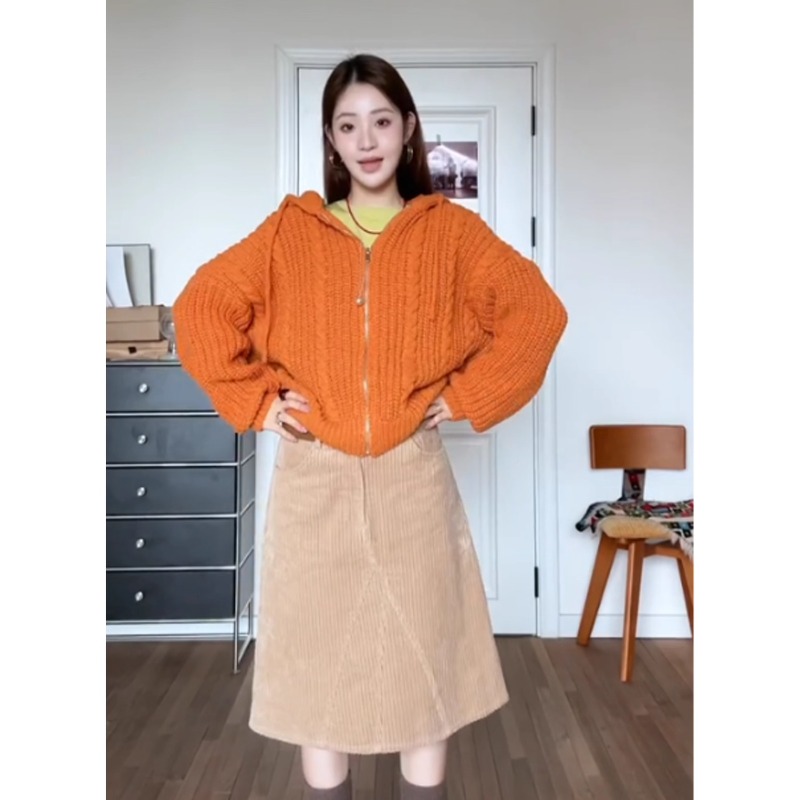 橘色拉链连帽麻花毛衣开衫女秋冬