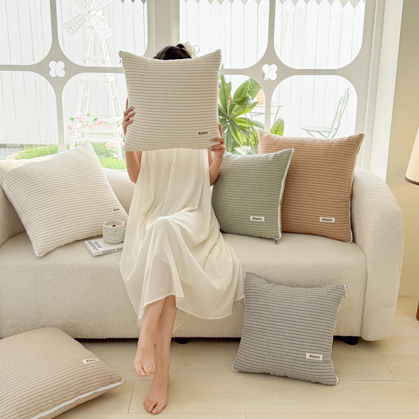 2026新款春夏色织极简主义抱枕被子两用办公室午睡汽车靠垫枕头被