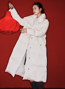 XG/雪歌2025年冬季新款休闲百搭刺绣立领羽绒服女XK406061A791