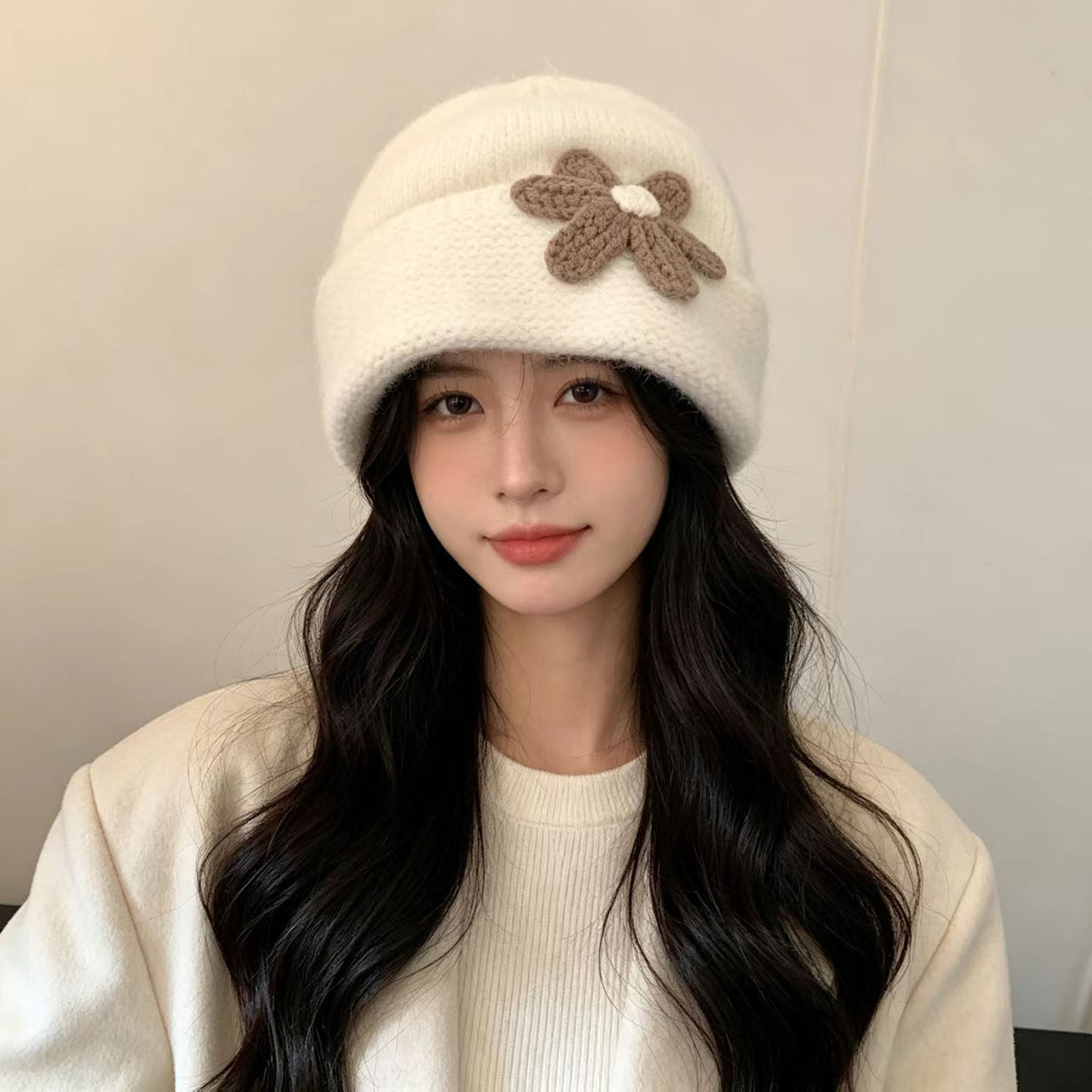 白色立体花朵针织帽女秋冬季韩系甜美显脸小护耳保暖毛线帽子冷帽