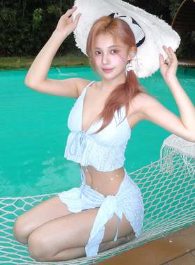 畅宁 少女感高级bikini三件套分体沙滩温泉度假泳衣2026新款