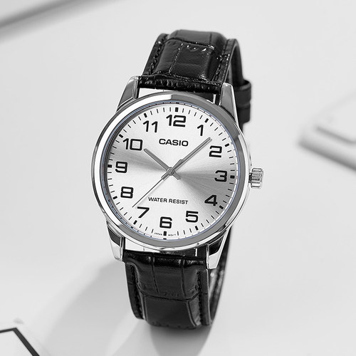 卡西欧男士简约风防水手表时尚