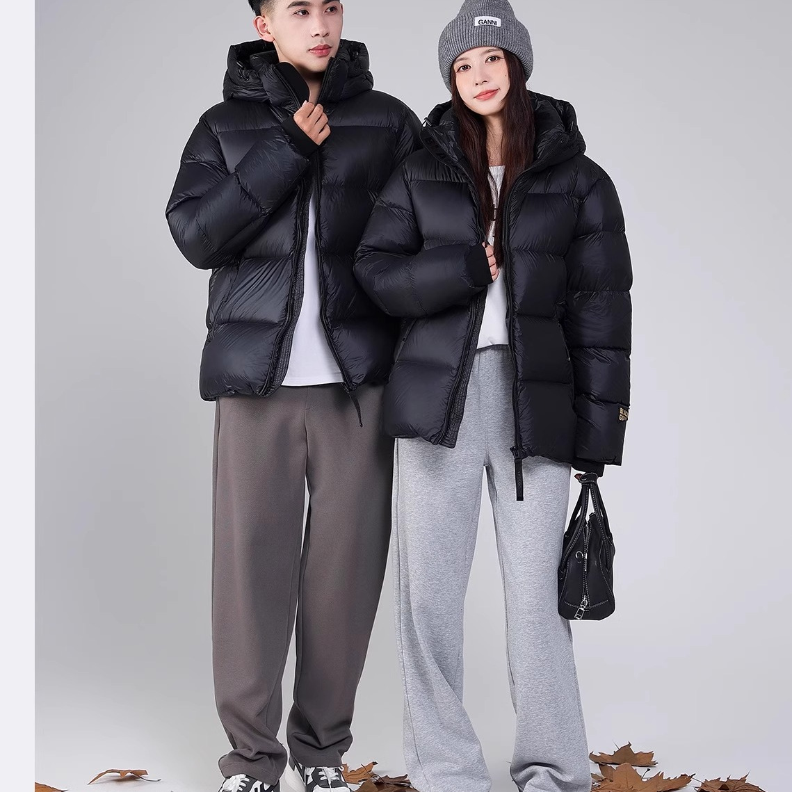 黑金男女2025新款情侣加厚抗寒百搭保暖冬季短款羽绒服外套潮