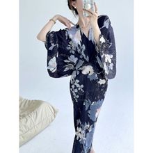 气质优雅V领连衣裙女春秋款高端大码宽松印花显瘦包臀褶皱长裙