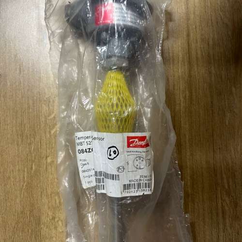 MBT5252 084Z6141 PT100 classB -50to+200 ℃温度感测器全新议价