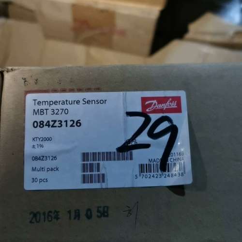 MBT3270-084Z3126 丹佛斯温度感测器 全新