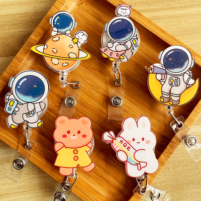 护士伸缩扣可定制可批发太空人