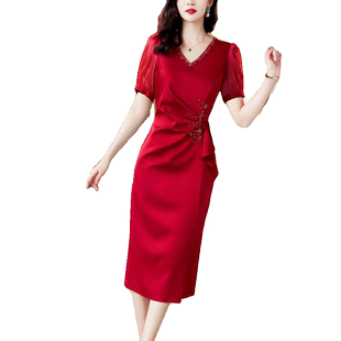 正红色妈妈礼服连衣裙女2025春夏新款高档名媛气质收腰V领中长款