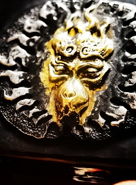 东方猴子齐天大圣悟空纯银鎏金煤油打火机