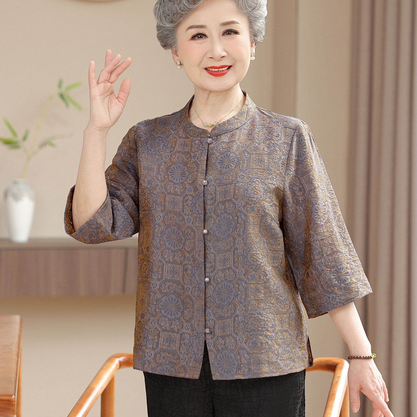 国风唐装中老年女装七分袖衬衫妈妈装夏季洋气刺绣上衣70岁奶奶装