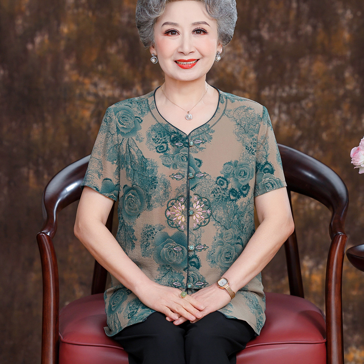 中国风真丝刺绣短袖衬衫奶奶装