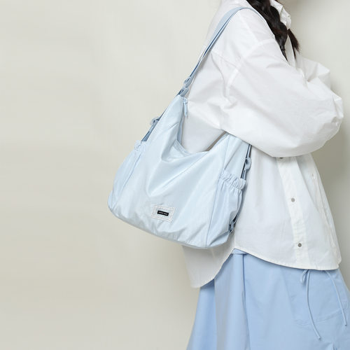 小众设计轻尼龙双肩包小背包女2026四季通用通勤托特包学生斜挎包