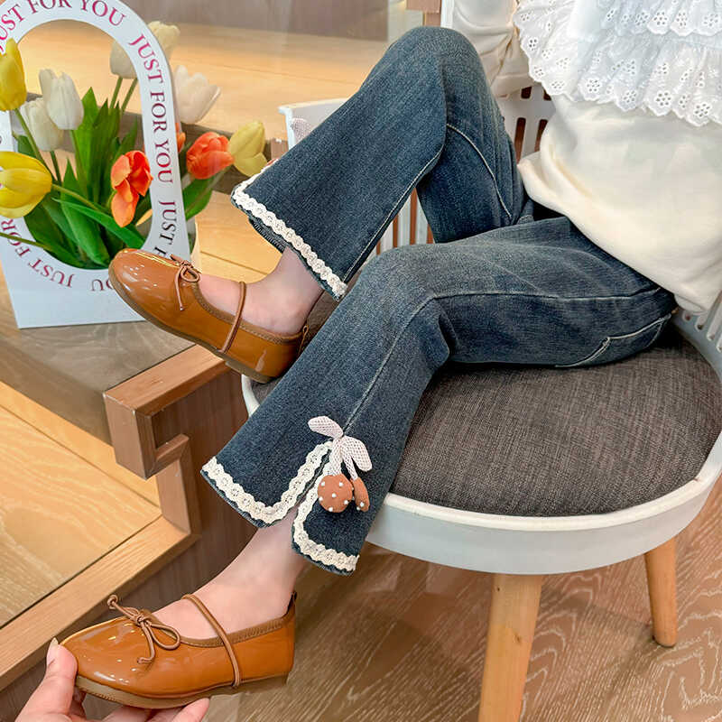 女童加绒牛仔微喇裤秋冬季2024新款女宝宝一体绒儿童保暖秋冬裤子