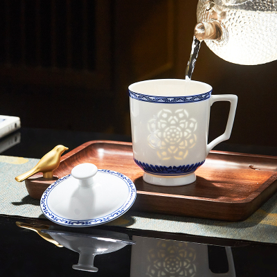 玉柏景德镇高温烧制玲珑瓷泡茶杯