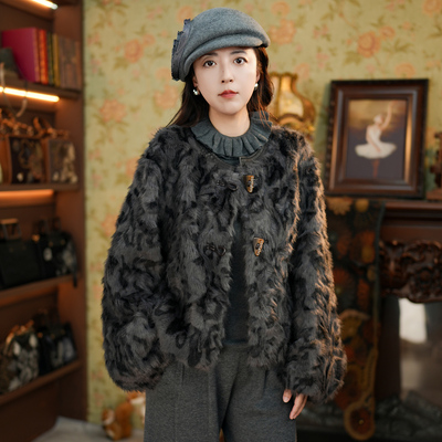 小胡羊 2025环保毛仿貂毛设计师上衣 冬季短款宽松型长袖短外套