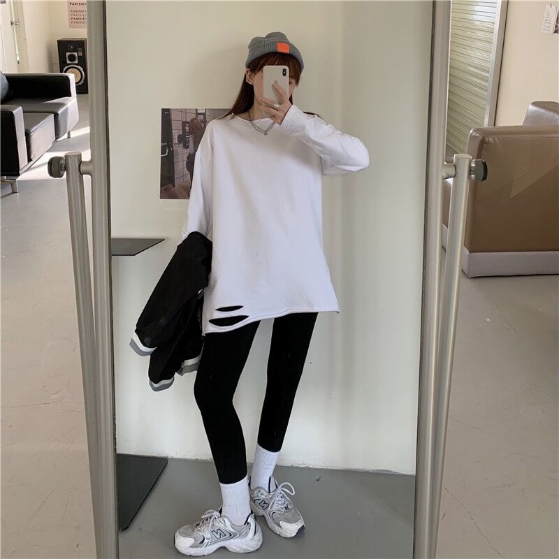 Real shot white base shirt with autumn and winter pure cotton long sleeve T-shirt and medium length versatile top