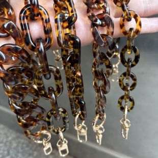 高级感玳瑁豹纹亚克力包带包包挂件包链粗链条单肩拍立得挂绳