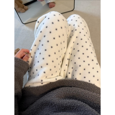 ins简约波点印花珊瑚绒睡裤冬季女款2025新款加绒加厚外穿长裤冬