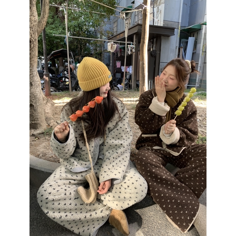 韩系简约慵懒波点米粒绒睡衣冬季女2025新款情侣装大码家居服套装