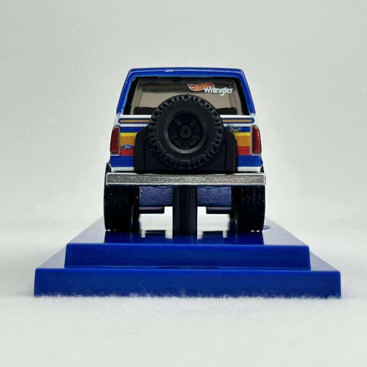 全新1/64风火轮收藏家1985福特烈马bronco联名wrangler合金车模