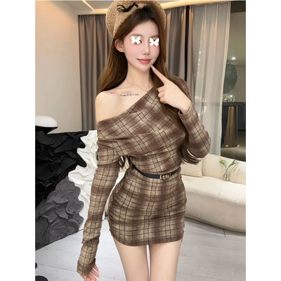 TYST法式复古一字肩格纹长袖连衣裙女季新款收腰包臀高级感短裙子