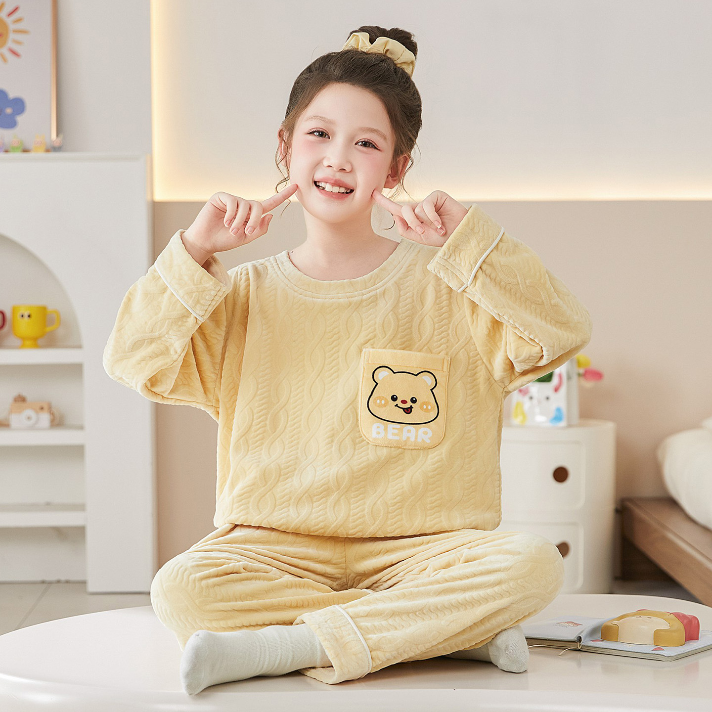 女孩珊瑚绒睡衣秋冬款女童2025新款女宝宝秋冬季法兰绒儿童居家服