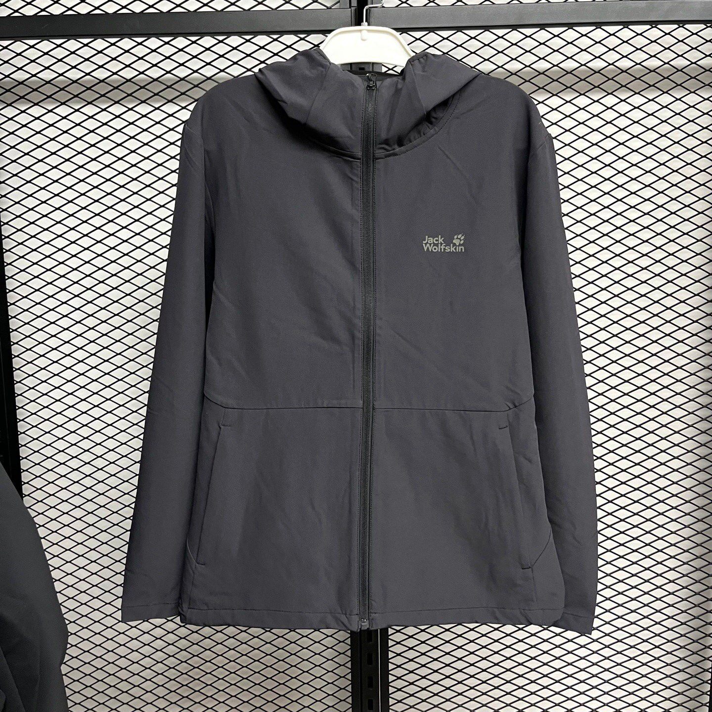 26春夏JackWolfskin狼爪软壳衣男户外运动防风薄款弹力外套A66004