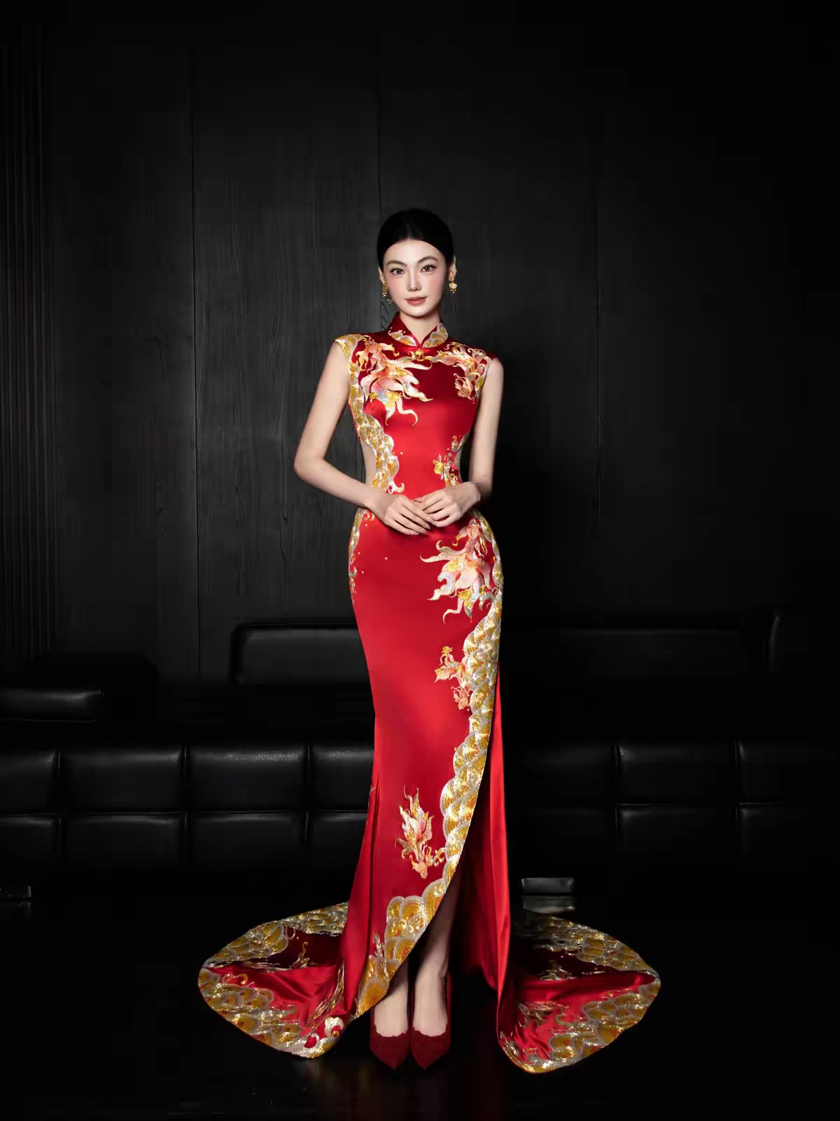 出租金宝新中式红色旗袍敬酒服新娘订婚礼服龙凤褂秀禾服刺绣拖尾图片