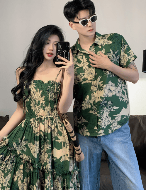 色碎花女连衣裙子度假休闲小众