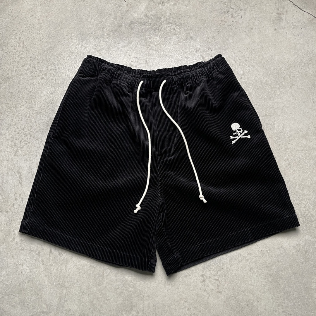 MASTERMIND复古灯芯绒骷髅短裤