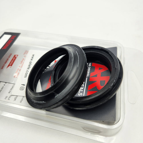 正品！Z800 Z900 Z900RS前减震油封 ARI FORK OIL SEALS 适配无忧