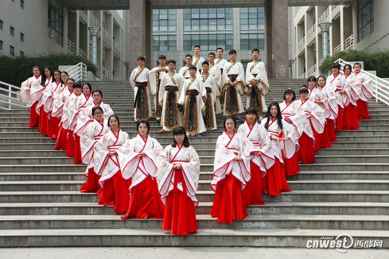 汉服男古装侠客书生秀才祭拜庙会