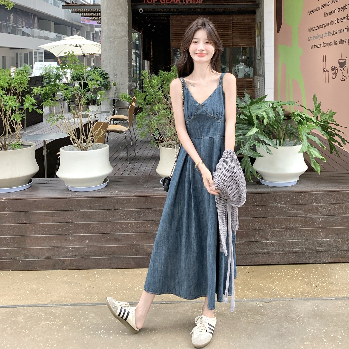 法式复古牛仔吊带裙两件套显瘦