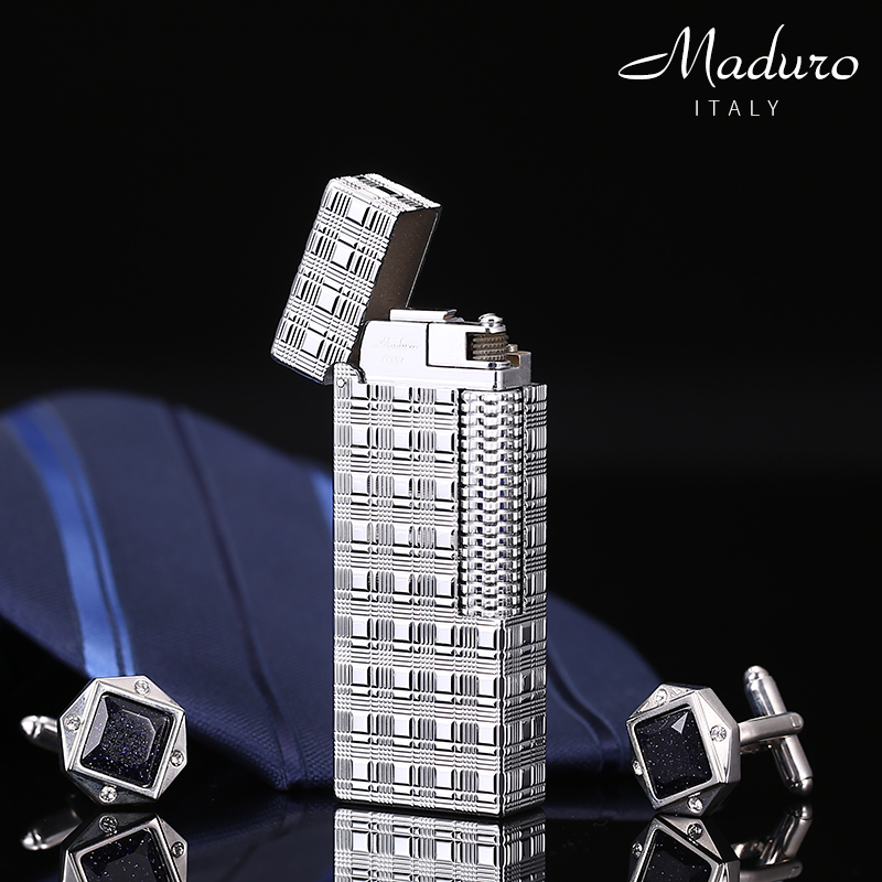 黄铜窄版纤巧侧滑砂轮充气打火机