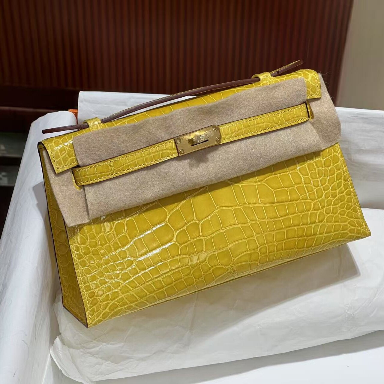 琥珀黄进口高光美洲鳄鱼皮迷你mini凯莉包一代女士手拿包手挽手工
