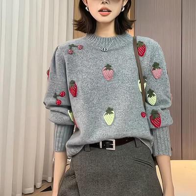 刺绣钩花草莓加厚毛衣女
