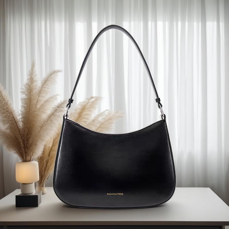 小方包2025春夏新款真皮女包腋下包小众设计包包白色时尚单肩包