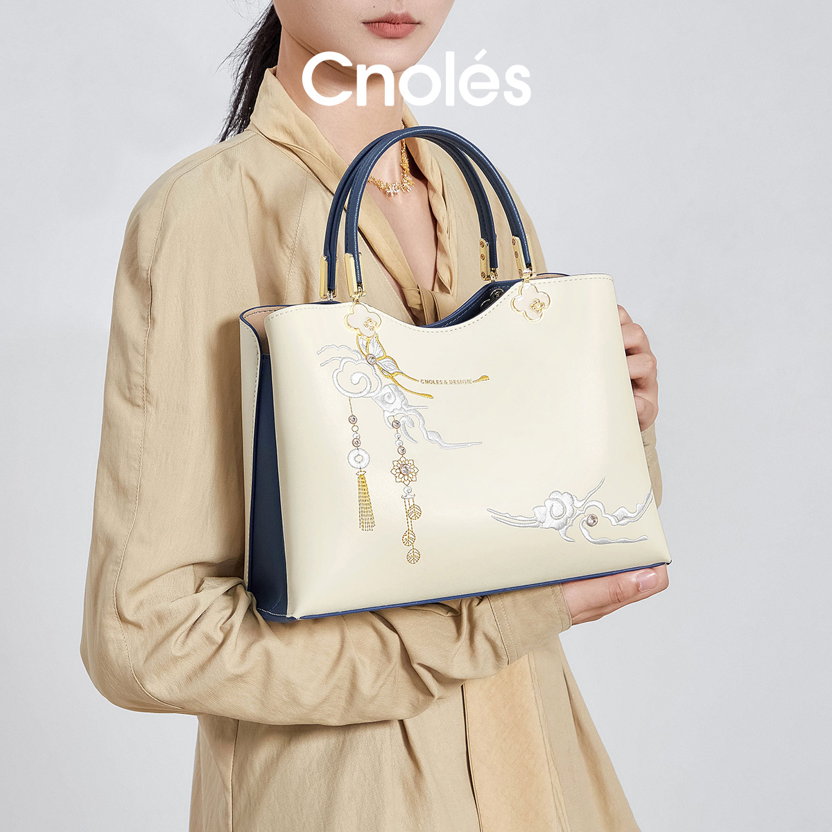 国风刺绣优雅手提包女质感牛皮中