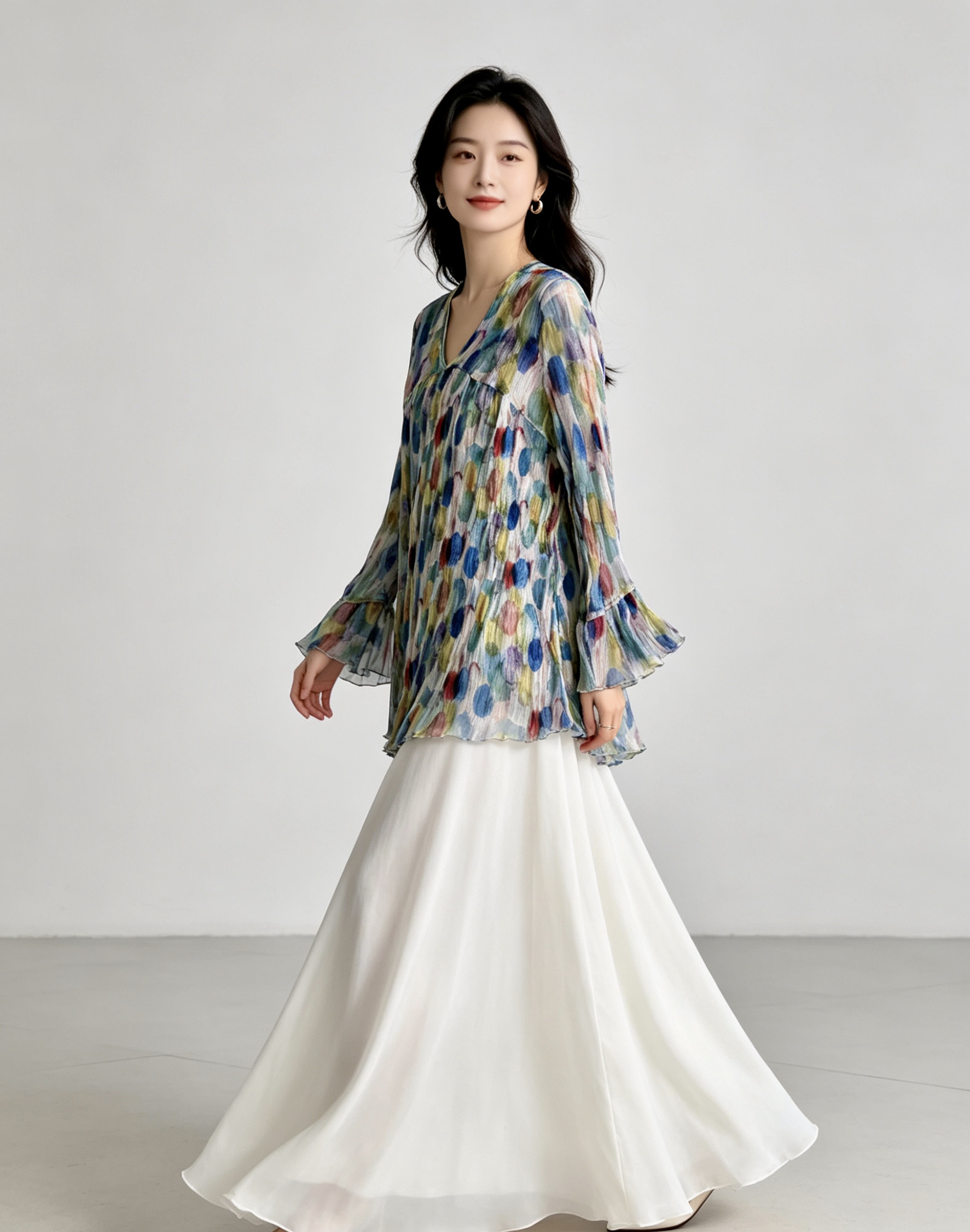2026夏季新品真丝顺纡印花上衣V领套头宽松大码女装度假长袖衬衫
